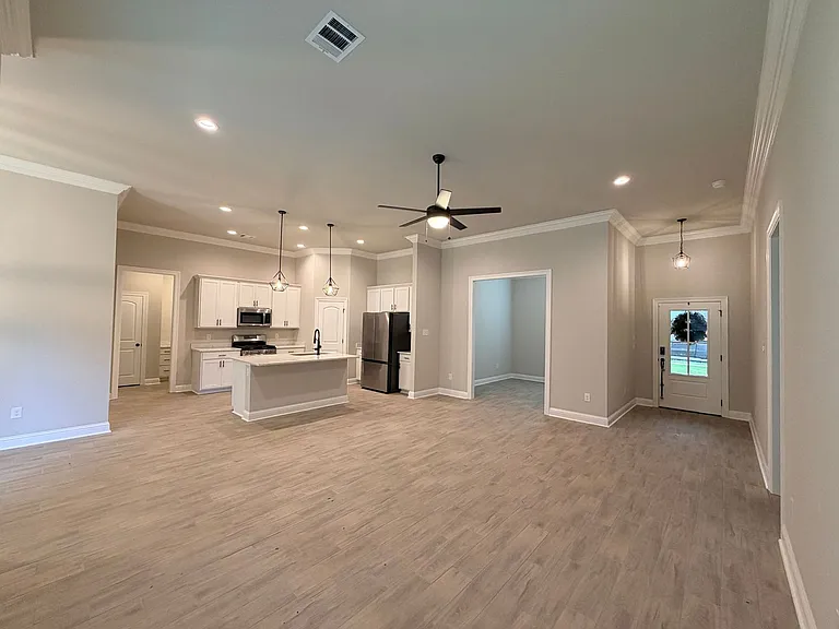 277 Saint Edmunds Way — Photo 4