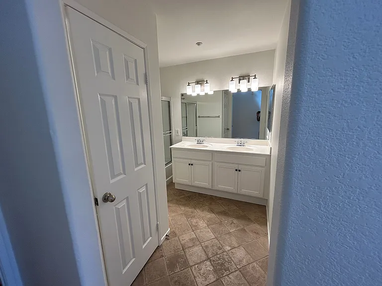 16938 Hutchins Lndg #107 — Photo 24