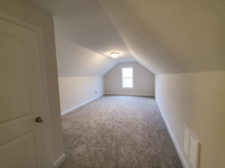 600 Unity Ct — Photo 14
