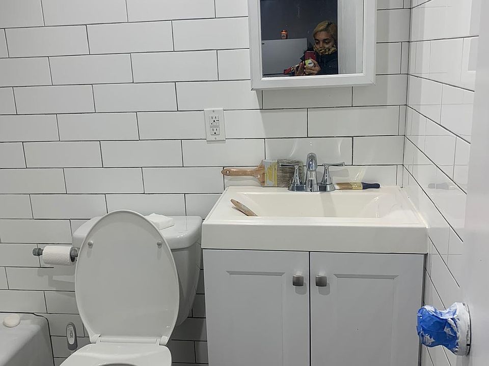 1st image of 2725 Grand Ave Unit 1