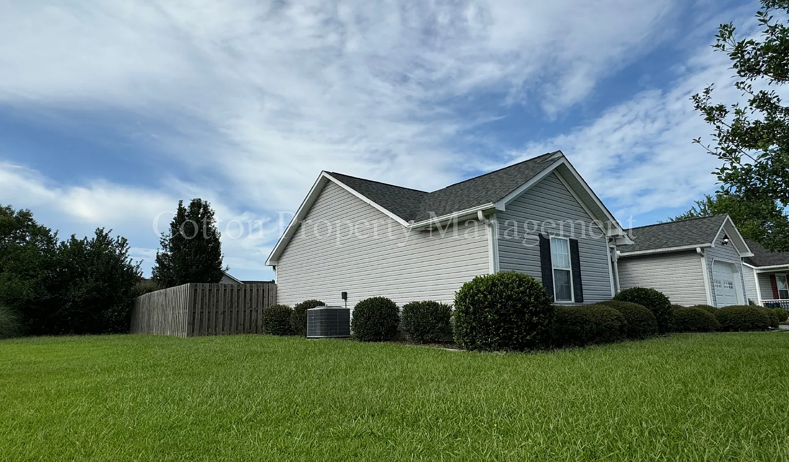 3 bed, 2.0 bath, 1280 sqft, $2,250 — Photo 3