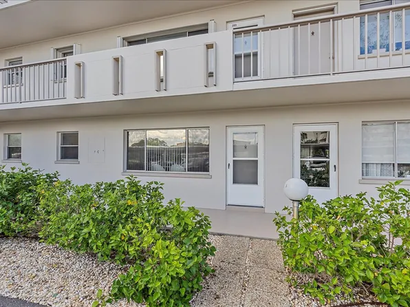 4210 Ironwood Cir, Bradenton, FL