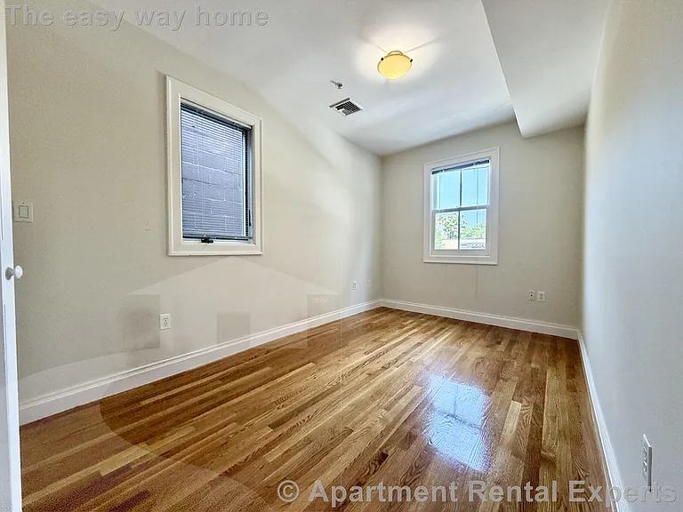 1130 Massachusetts Ave #2 — Photo 9