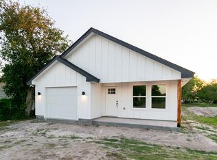 1419 S Cameron St, Alice, TX 78332