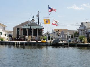 208 Harbor Dr, Lavallette, NJ 08735