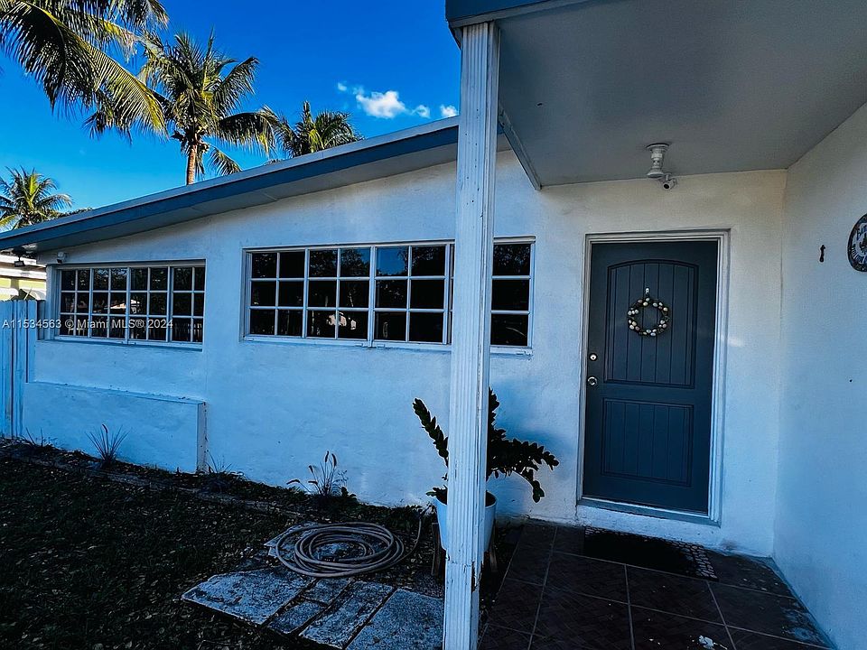 1st image of 840 NE 128th St