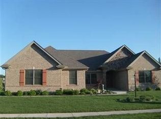 2396 Sydneys Bend Dr, Miamisburg, OH 45342