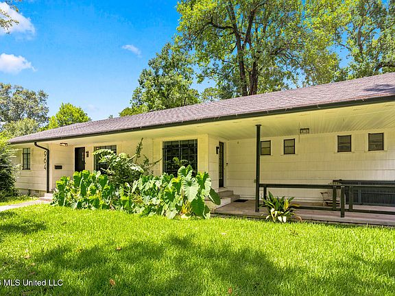 2nd image of 964 Meadow Heights Dr