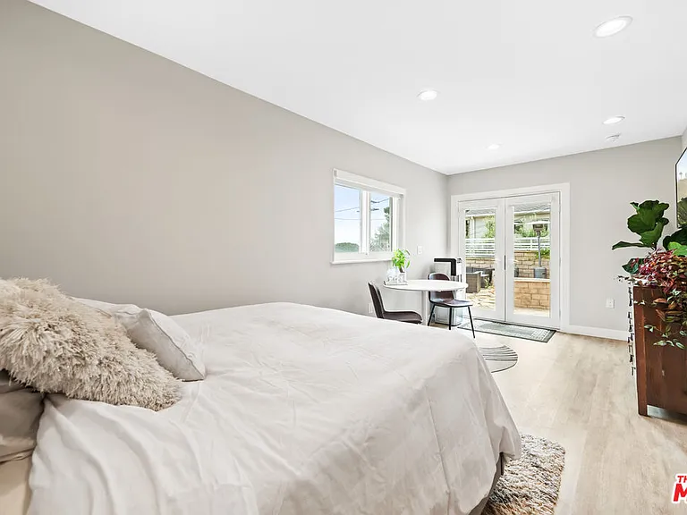 7520 Earldom Ave — Photo 25