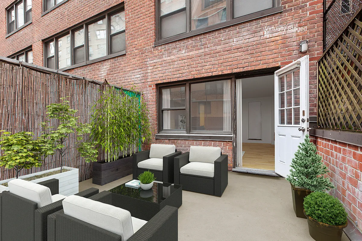 520 E 81st St APT 1J photo 1