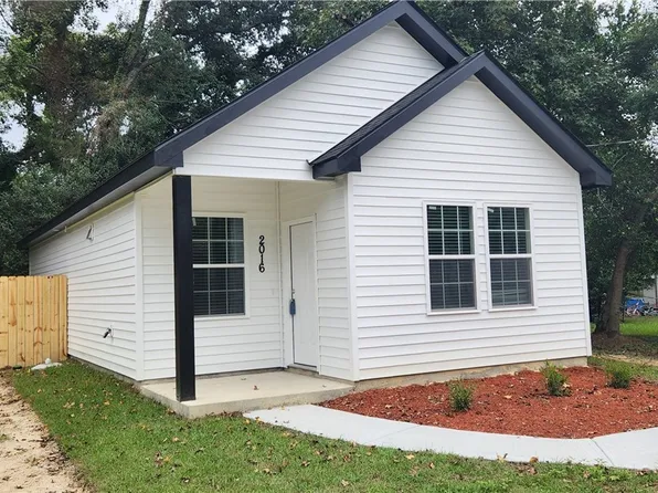 2016 Eppinger Street, Savannah, GA 31415