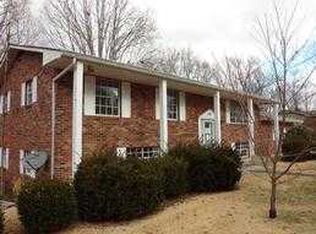 203 Scenic Dr, Oak Ridge, TN 37830