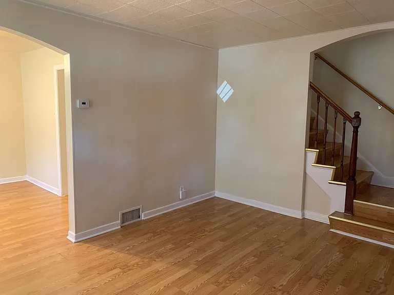 9752 S Chappel Ave — Photo 2