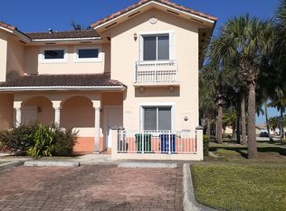 17866 NW 74th Ct, Hialeah, FL 33015