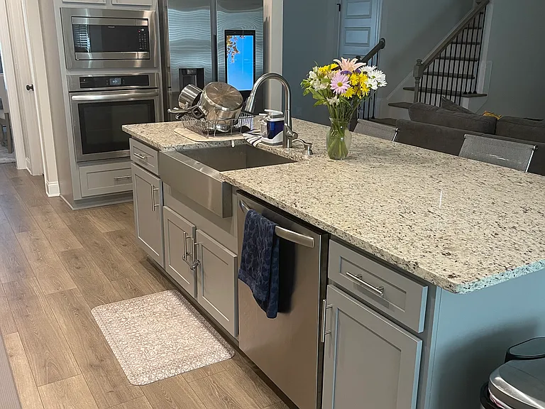 1649 Jasper Dr — Photo 5