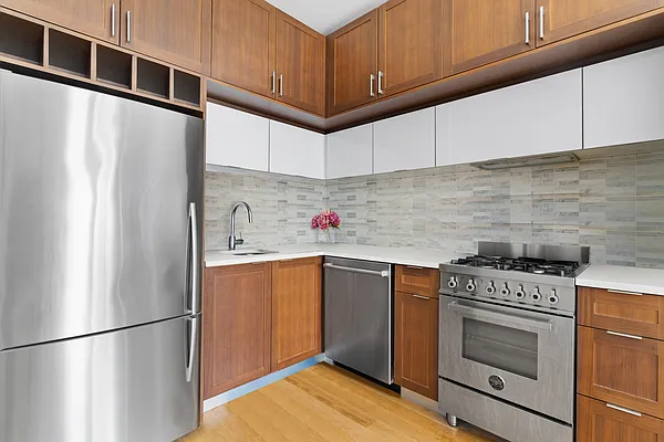 Rented by Corcoran | media 8