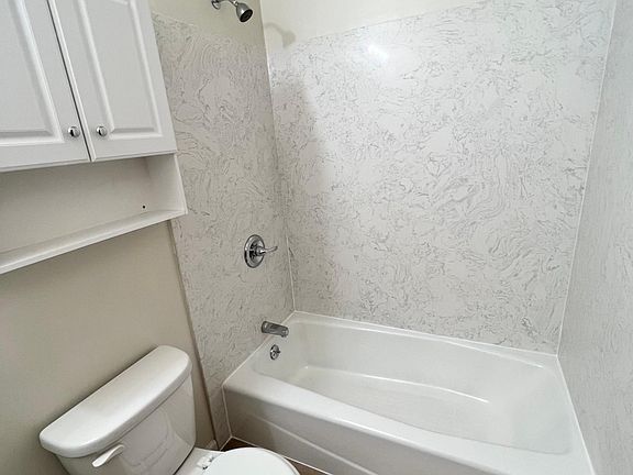 5th image of 4211 Moraga St APT 4