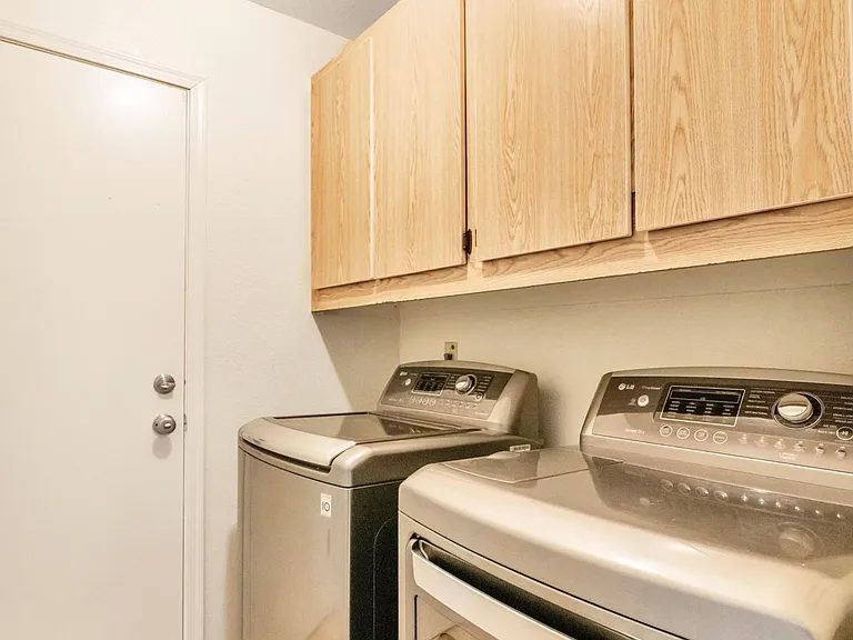 5893 W Mercury Way — Photo 15