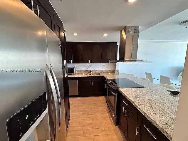 2 bed, 1030 sqft, $3,000 — Photo 4