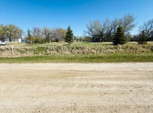 Lincoln Avenue Wells St, Pingree, ND 58476