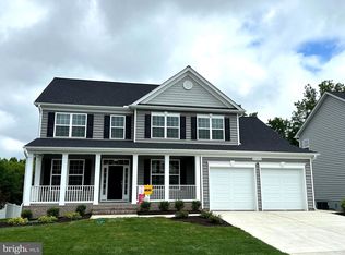 24082 Woodmore Dr, Hollywood, MD 20636