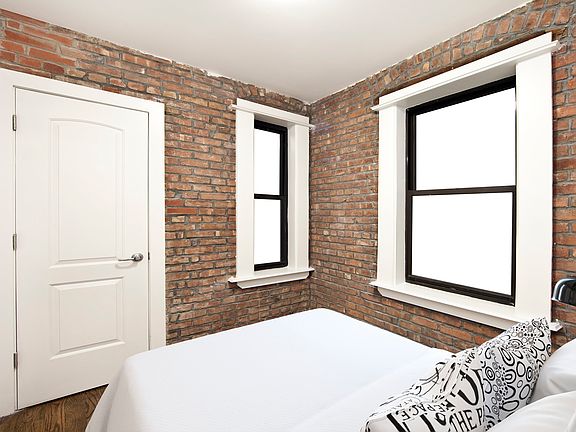4th image of 15 Essex St APT 14