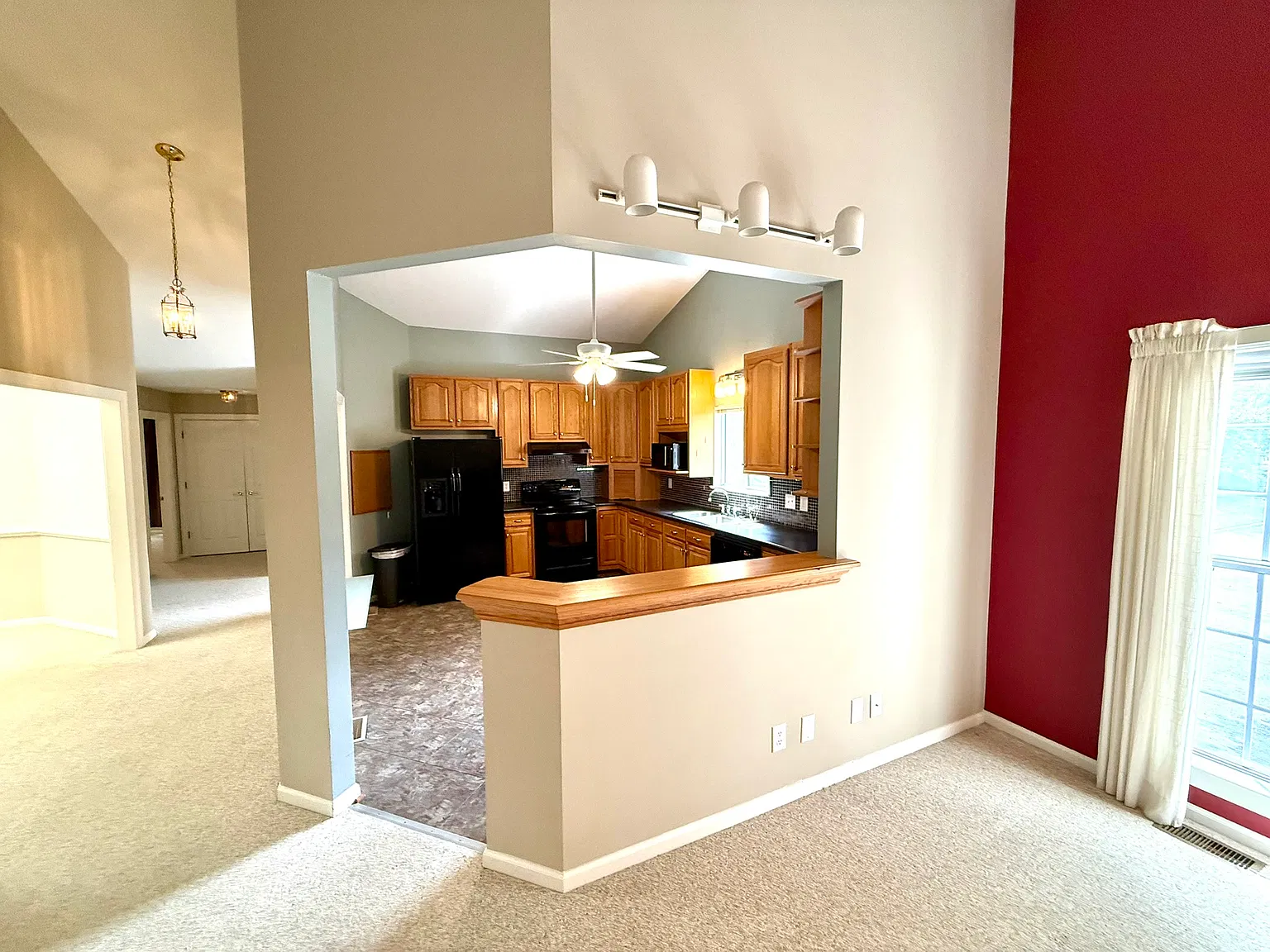 3 bed, 1544 sqft, $2,150 — Photo 4