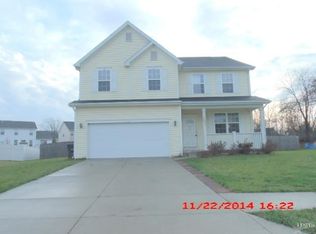 321 Chisholm Pl, Fort Wayne, IN