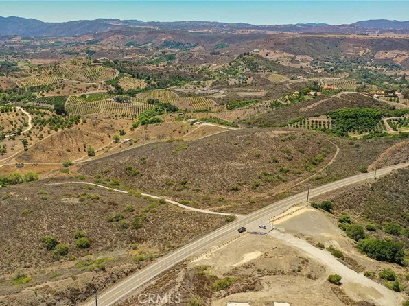 888 Via Vueltas #2, Temecula, CA 92590