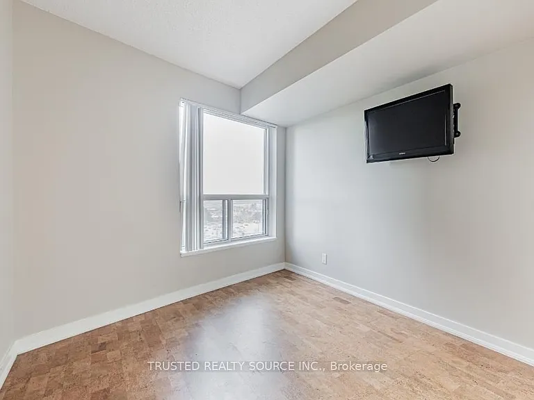 38 Lee Centre Dr #906 — Photo 15