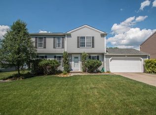 18445 Hunt Rd, Strongsville, OH 44136