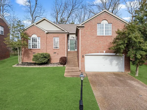 5137 Bay Overlook Dr, Hermitage, TN 37076