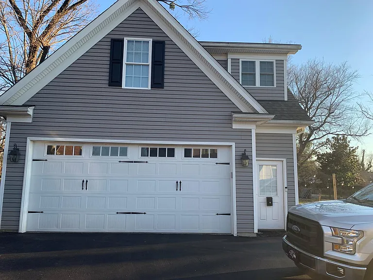 1630 Ruth Ave — Photo 2