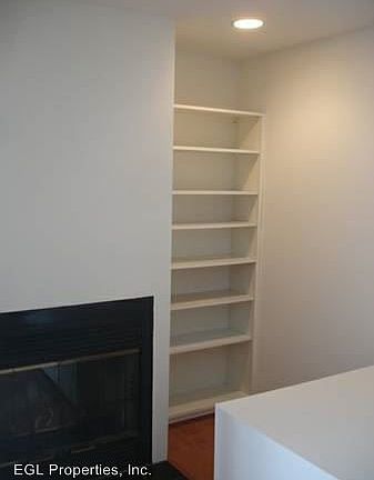 4th image of 1733 Lucile Ave APT 09