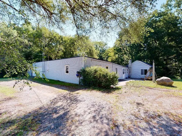 2959 S Michigan Rd, Eaton Rapids, MI 48827
