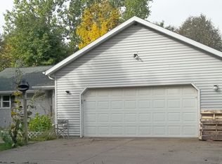 N677 Rabbit Rd, Fremont, WI 54940