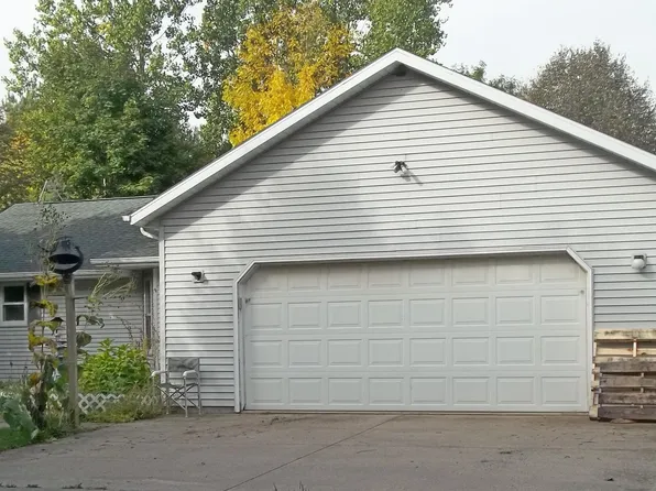 N677 Rabbit Rd, Fremont, WI 54940