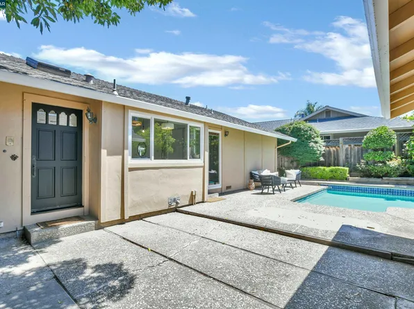 1808 Las Ramblas Dr, Concord, CA 94521