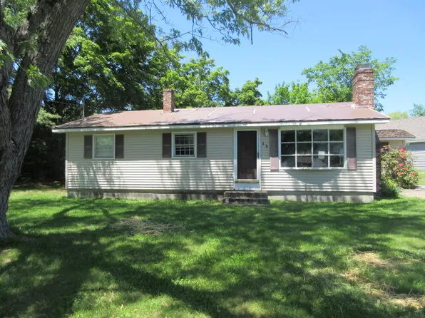29 Hutchinson Drive, Augusta, ME 04330