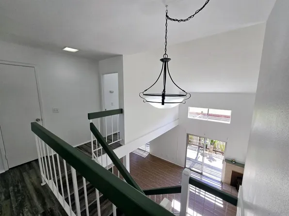 23851 Green Haven Ln, Ramona, CA 92065