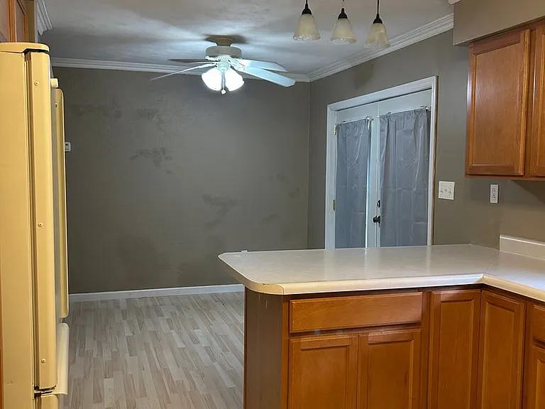 10 Tanbark Dr — Photo 2