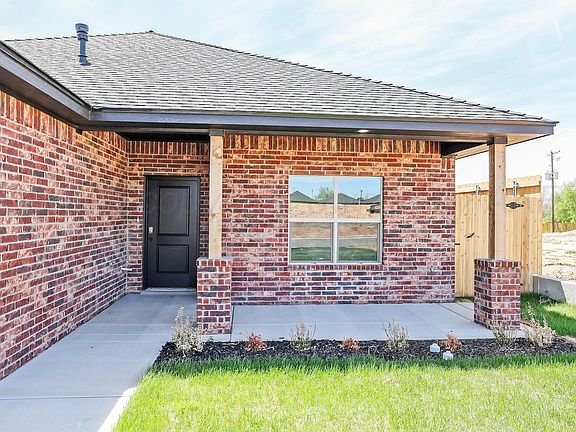 3rd image of 4707 Carmel Ave