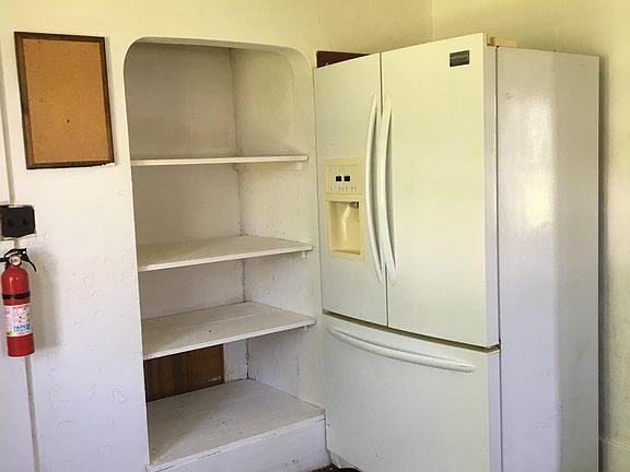 3rd image of 1331 Marsh Ave