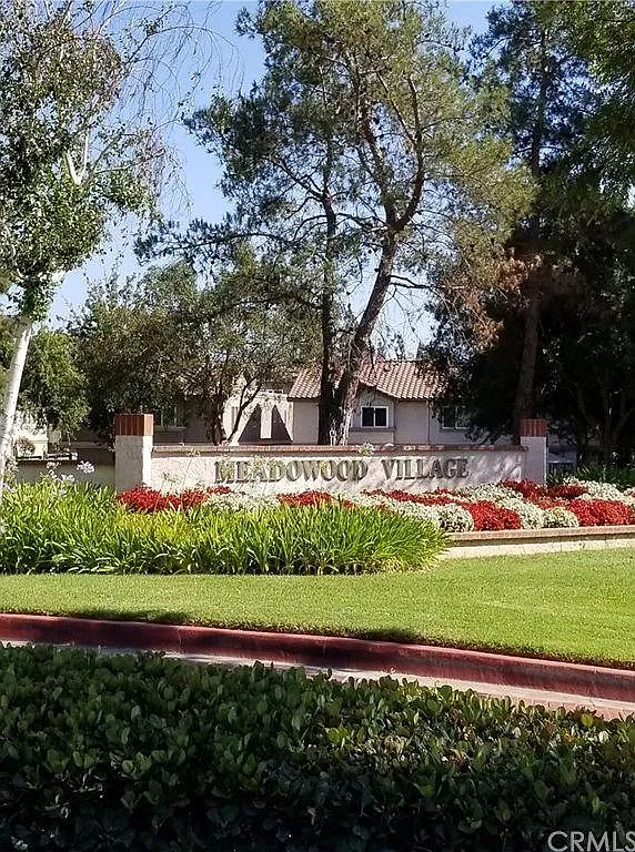 3 bed, 2.5 bath, 1339 sqft, $2,800 — Photo 3