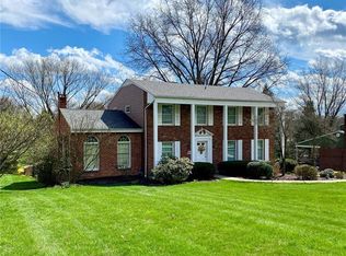 164 E Edgewood Dr, Mc Murray, PA