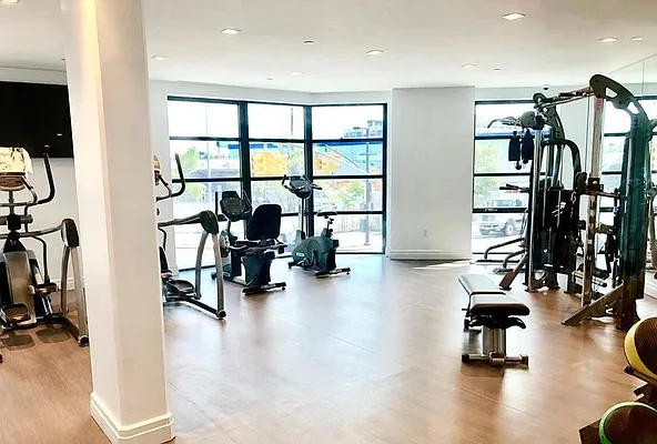 Rented by Luxury Apartments LIC | media 7