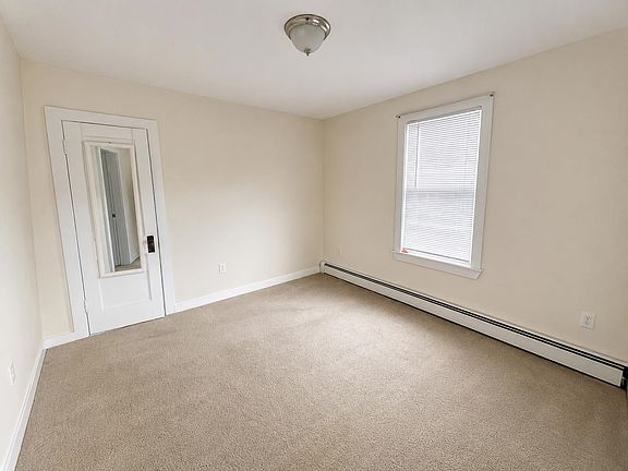 4th image of 107 Strafford Street