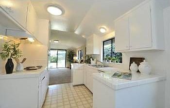 5th image of 1321 University Dr