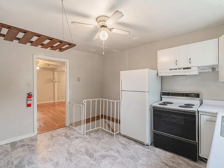 1315 E Red Bud Rd — Photo 12