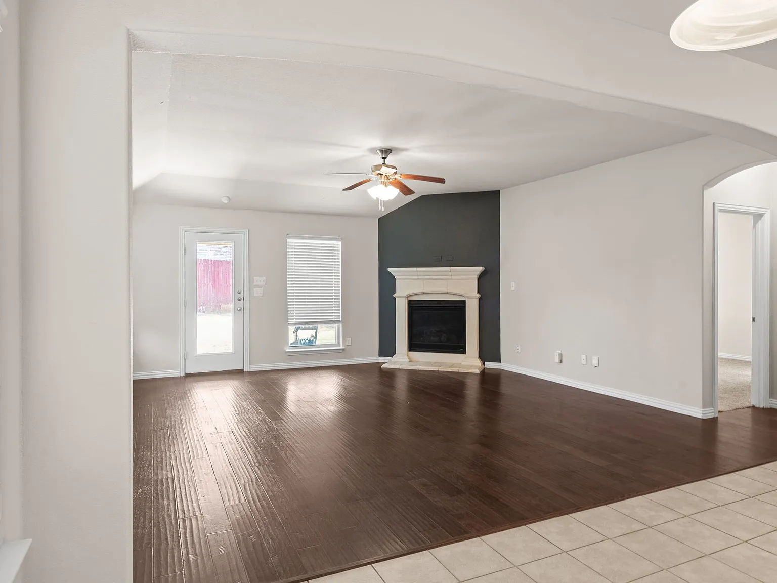 2640 Costa Mesa Dr — Photo 2